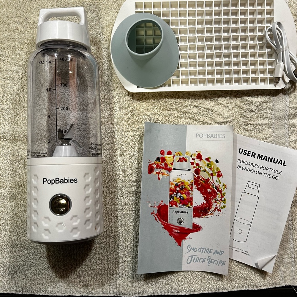 PopBabies Portable Blender in White
